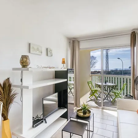Les Embruns Apartment *
