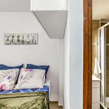 Les Embruns Apartment *